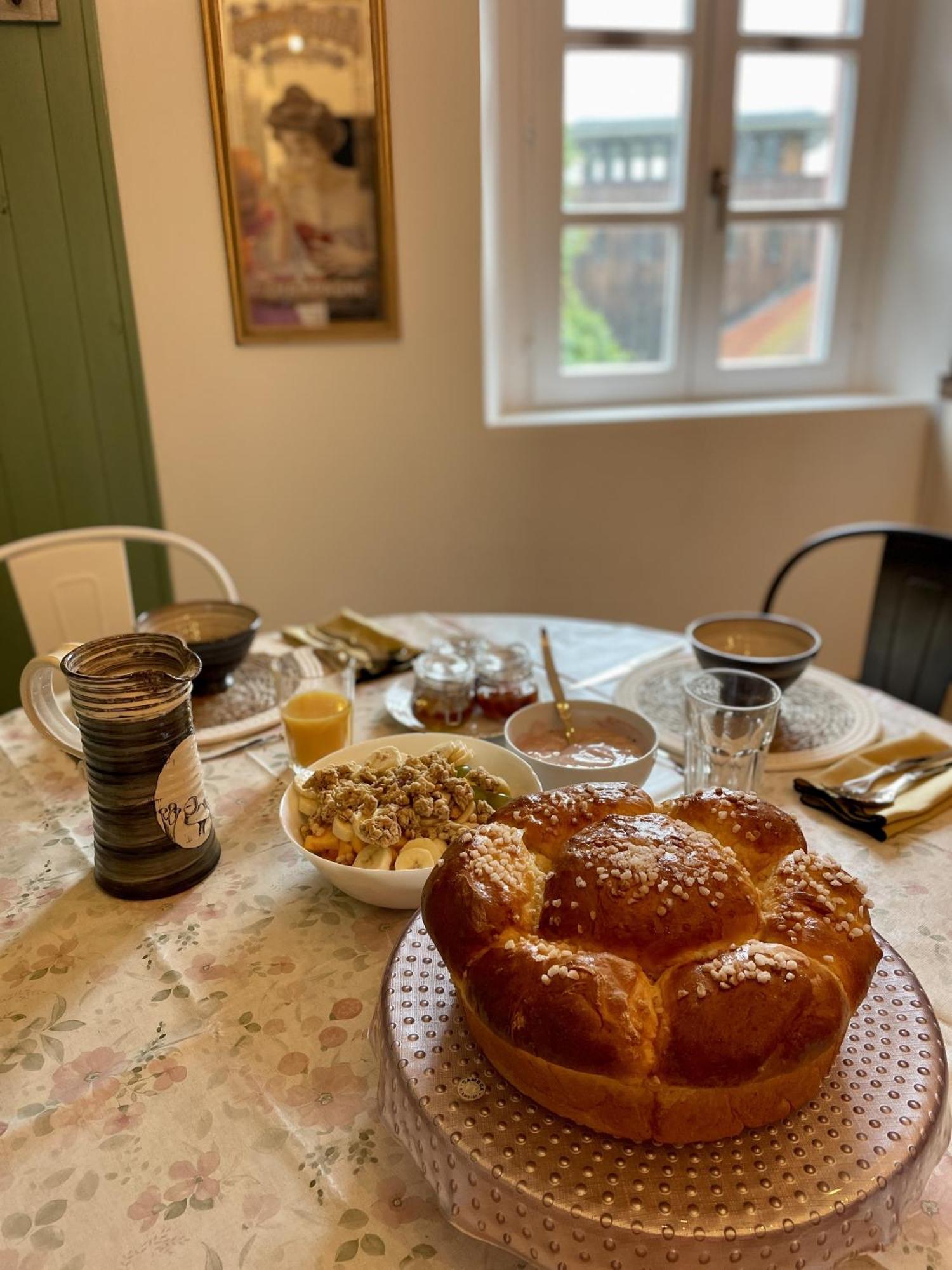 A L'Ombre Des Tilleuls Husseren-Wesserling الغرفة الصورة